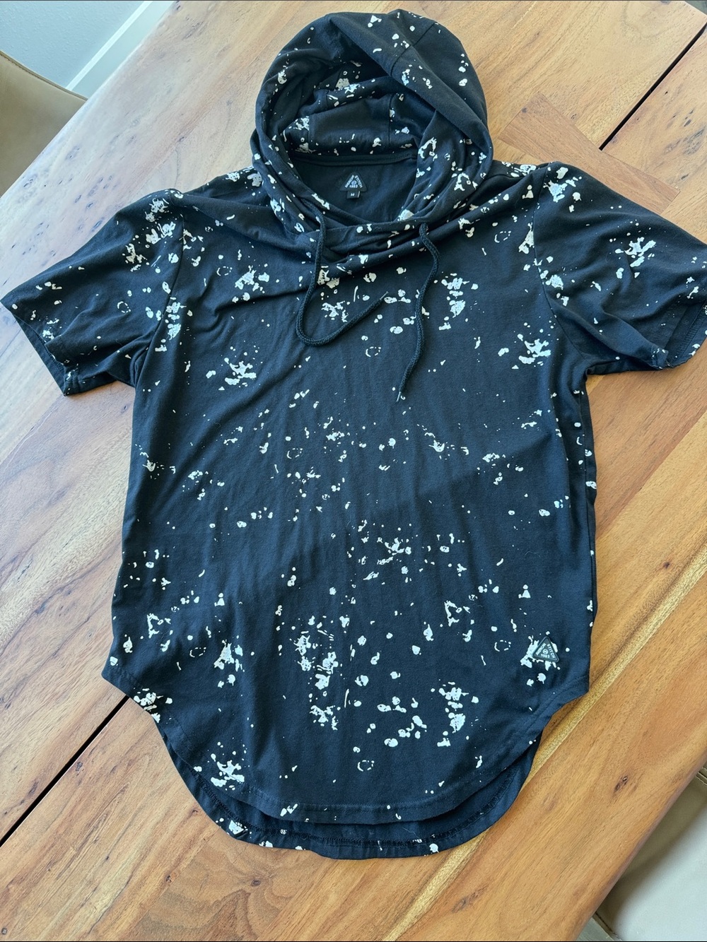 Black streetwear Short Sleeve Hooded Tee with White Splatter